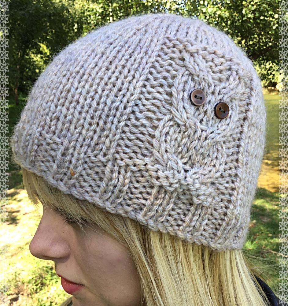 Owl Beanie 4 sizes Knitting pattern by The Lonely Sea