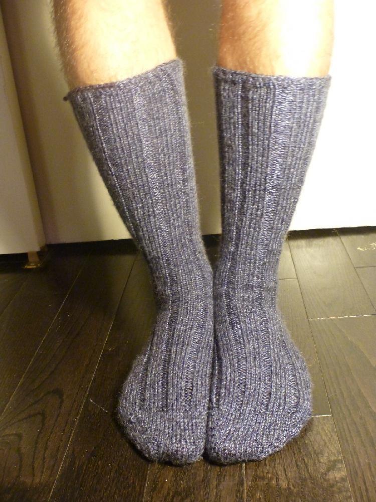 2-at-a-time, toe up, short row heel socks on 2 circular ...