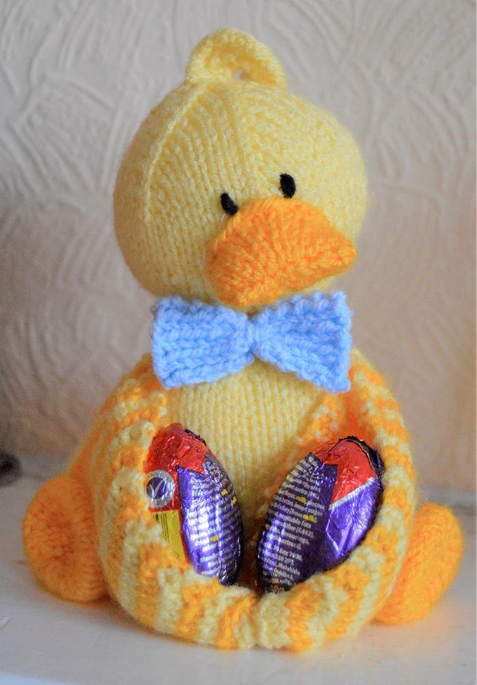 Ducky Egg Easter Egg Soft Toy Knitting pattern by Knitting