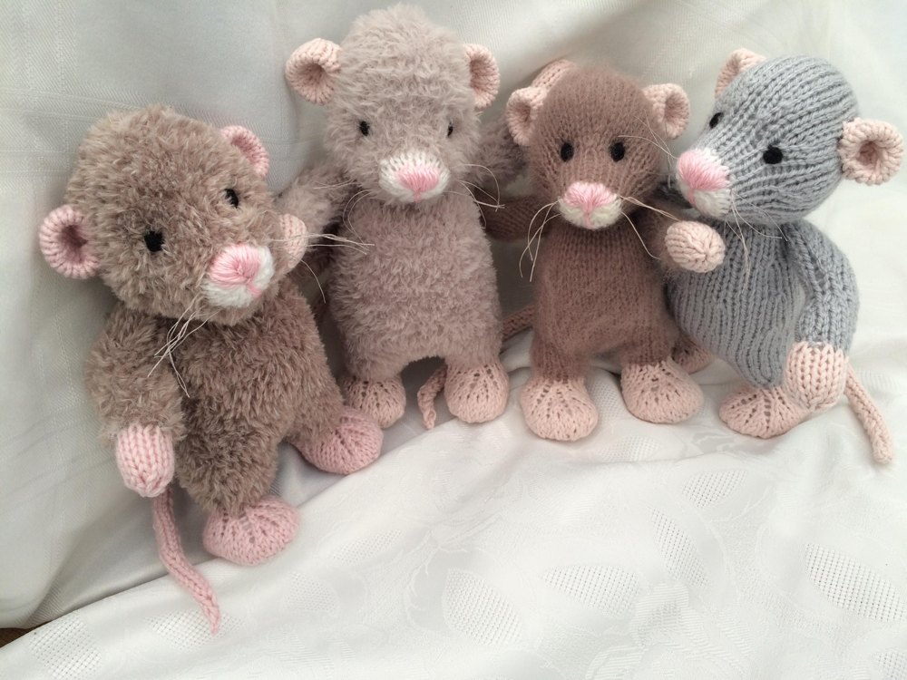 Little Rattie Knitting pattern by Gypsycream