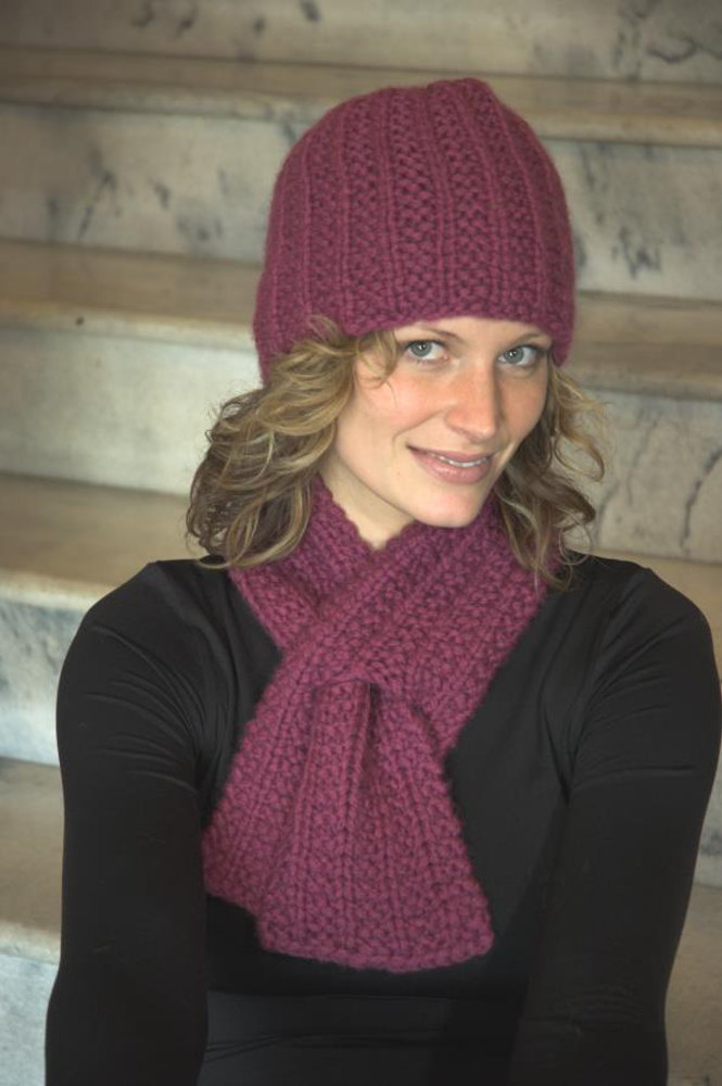 Keyhole Scarf and Hat Set in Plymouth Yarn De Aire - 2117 ...