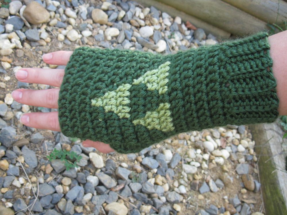 Triforce wrist warmers, Legend of Zelda Crochet pattern by ...