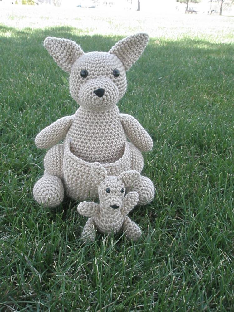 Mommy Kangaroo with a Baby Joey Crochet pattern by Tammy