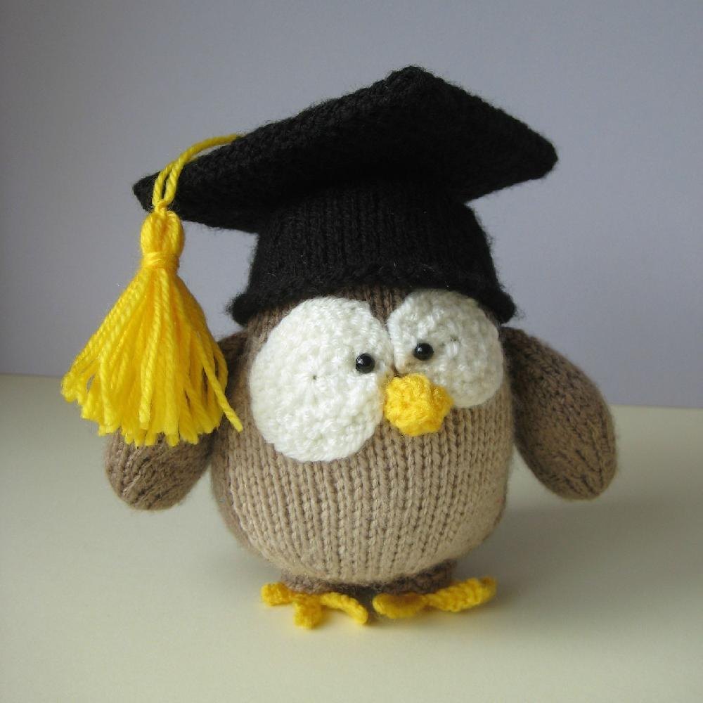 Graduation Owl Knitting pattern by Amanda Berry | Knitting ...