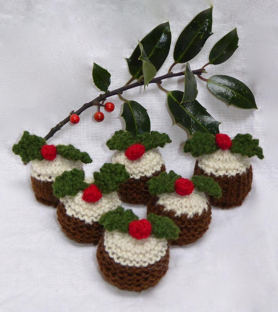 Christmas Pudding Ferrero Rocher Cosies Knitting pattern by Tess Young